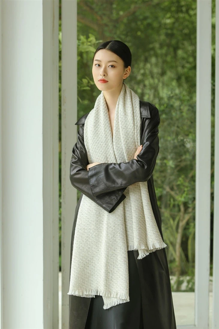 Ladies Cashmere Scarf