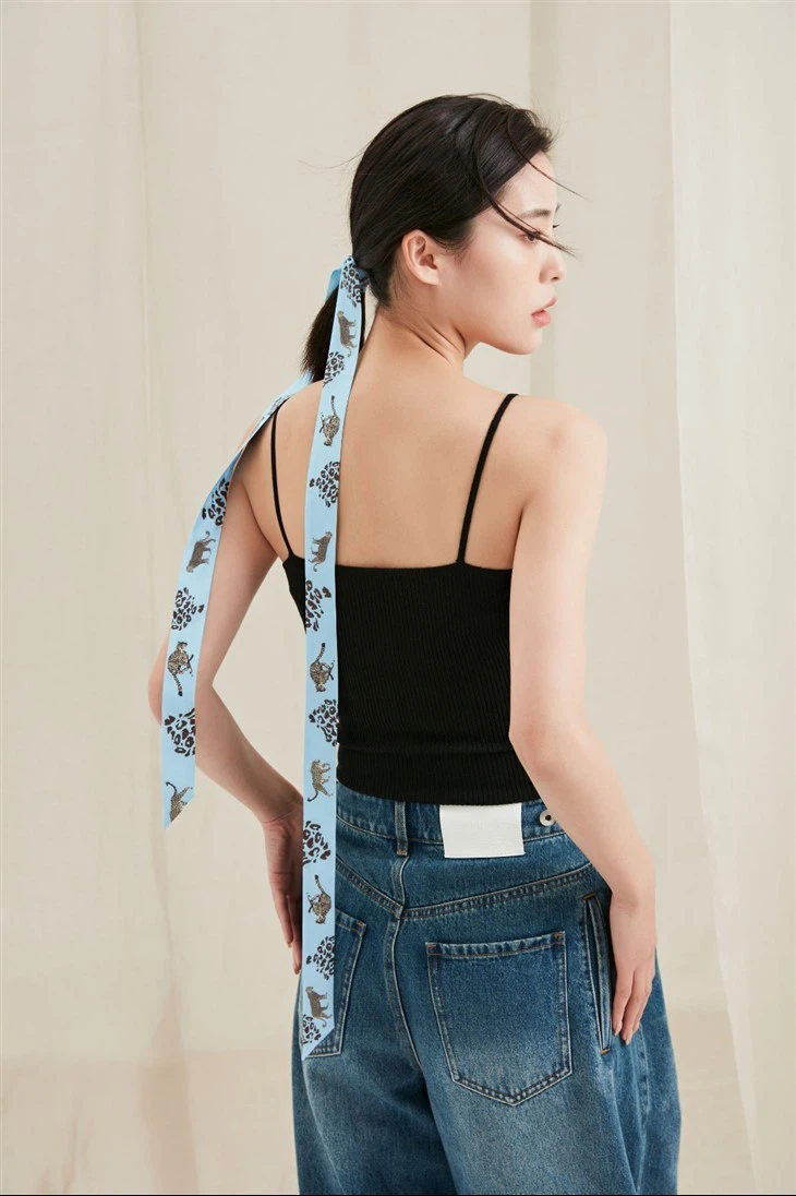 Silk Twilly Leopard Pattern 100% Silk Custom High Quality Twilly Scarf